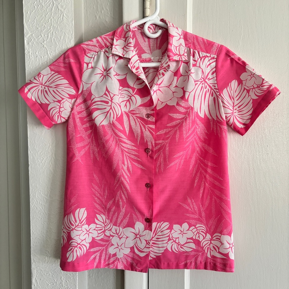 Women’s Vintage 70s 80s Pink Hawaiian Tiki Tropical Button Down Shirt Small